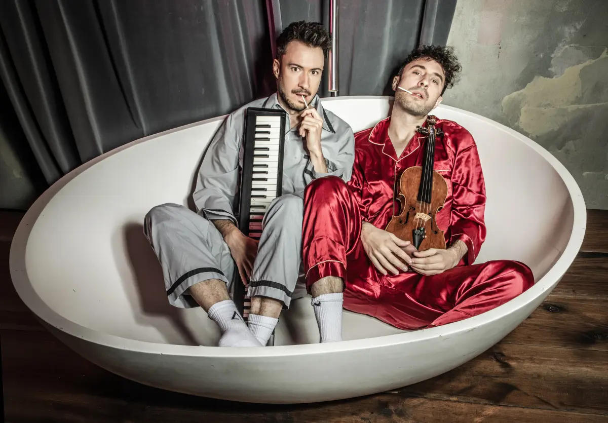 Ass-Dur: BRUDERLIEBE, Ass-Dur Berlin 2026, BRUDERLIEBE Tipi am Kanzleramt, Dominik Wagner,